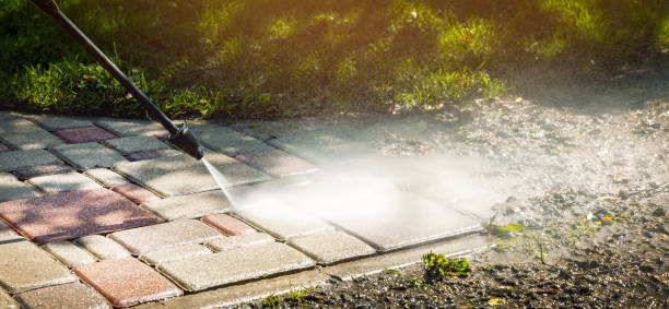 Best Pool Deck Cleaning in Lancaster, WI