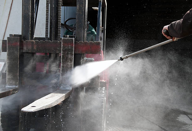 Best Deck and Patio Pressure Washing in Lancaster, WI